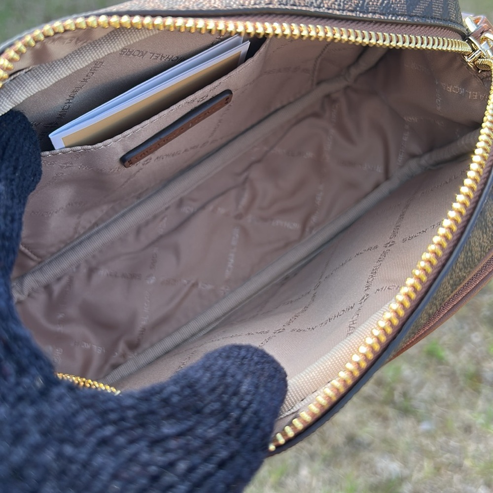 NWT $498 Michael Kors detachable 3-piece bag - Picture 5 of 15